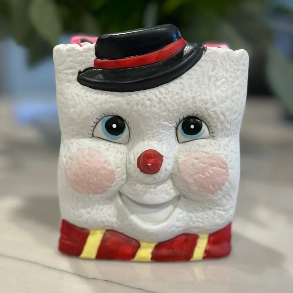 Snowman decorative holder